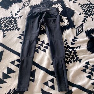 Alphalete small black leggings.